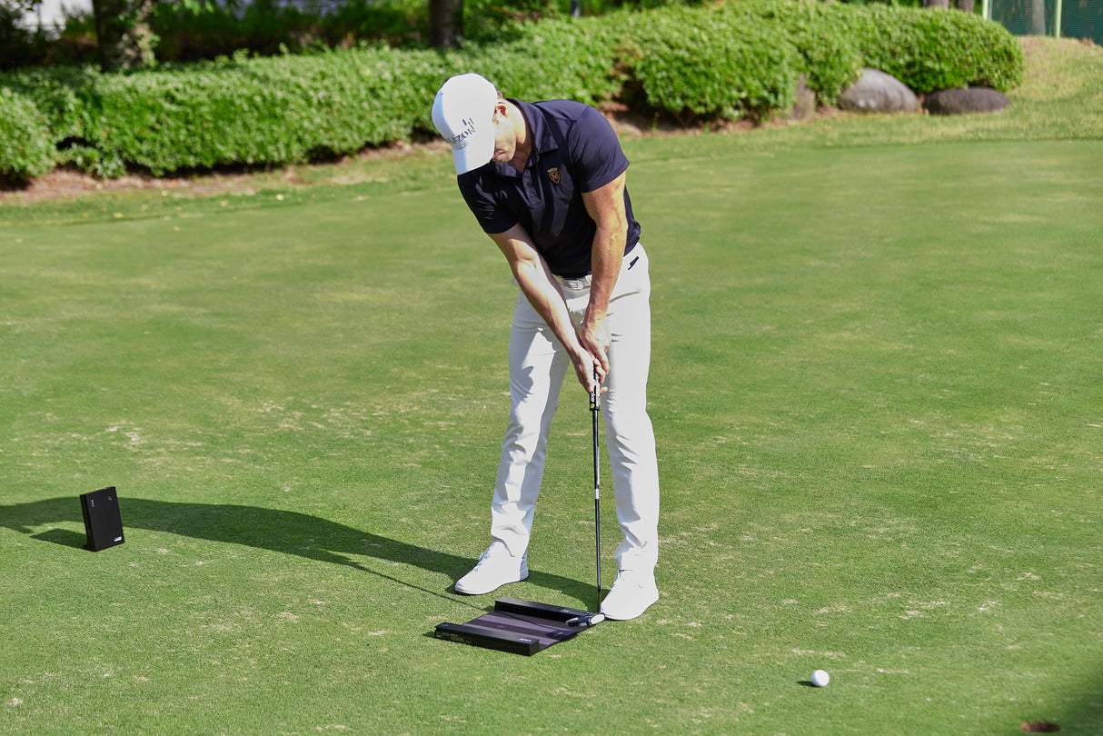 Simulateur et moniteur de lancement Golfzon WAVE