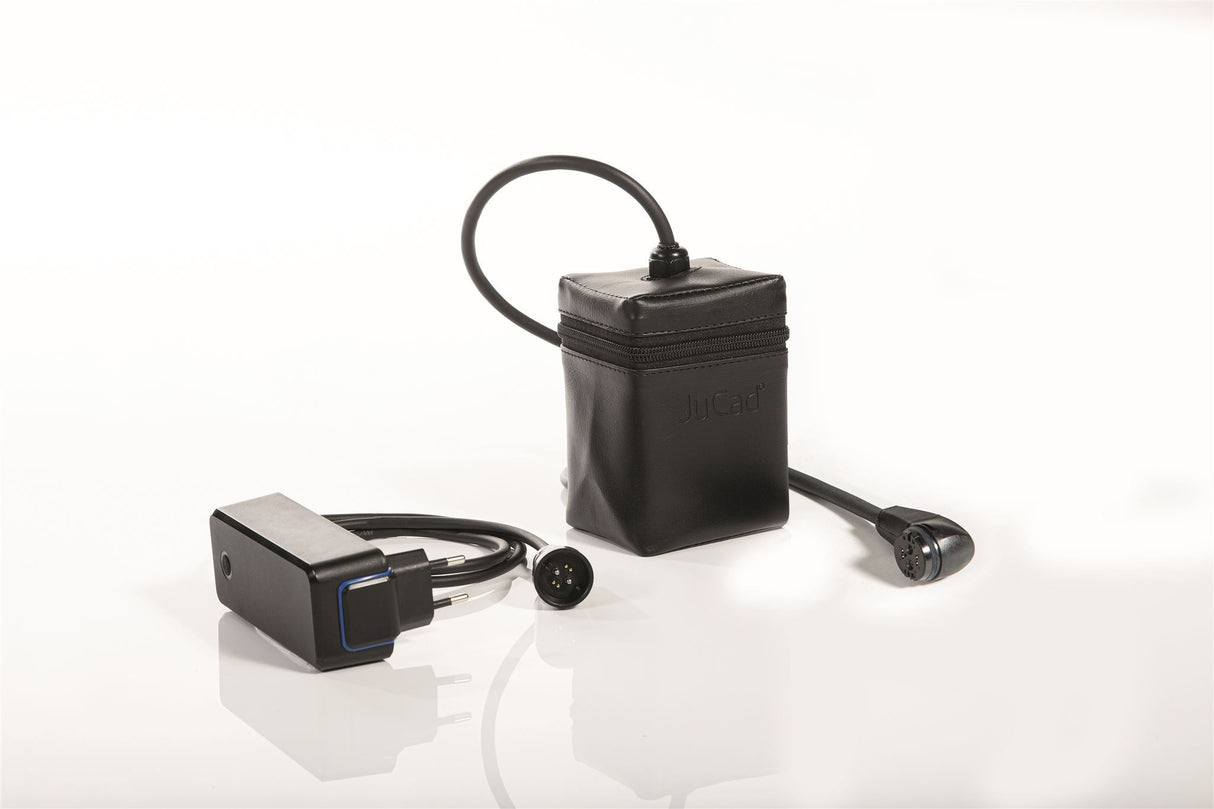 Chariot de golf électrique JuCad CARBON TRAVEL 2.0 blanc-noir