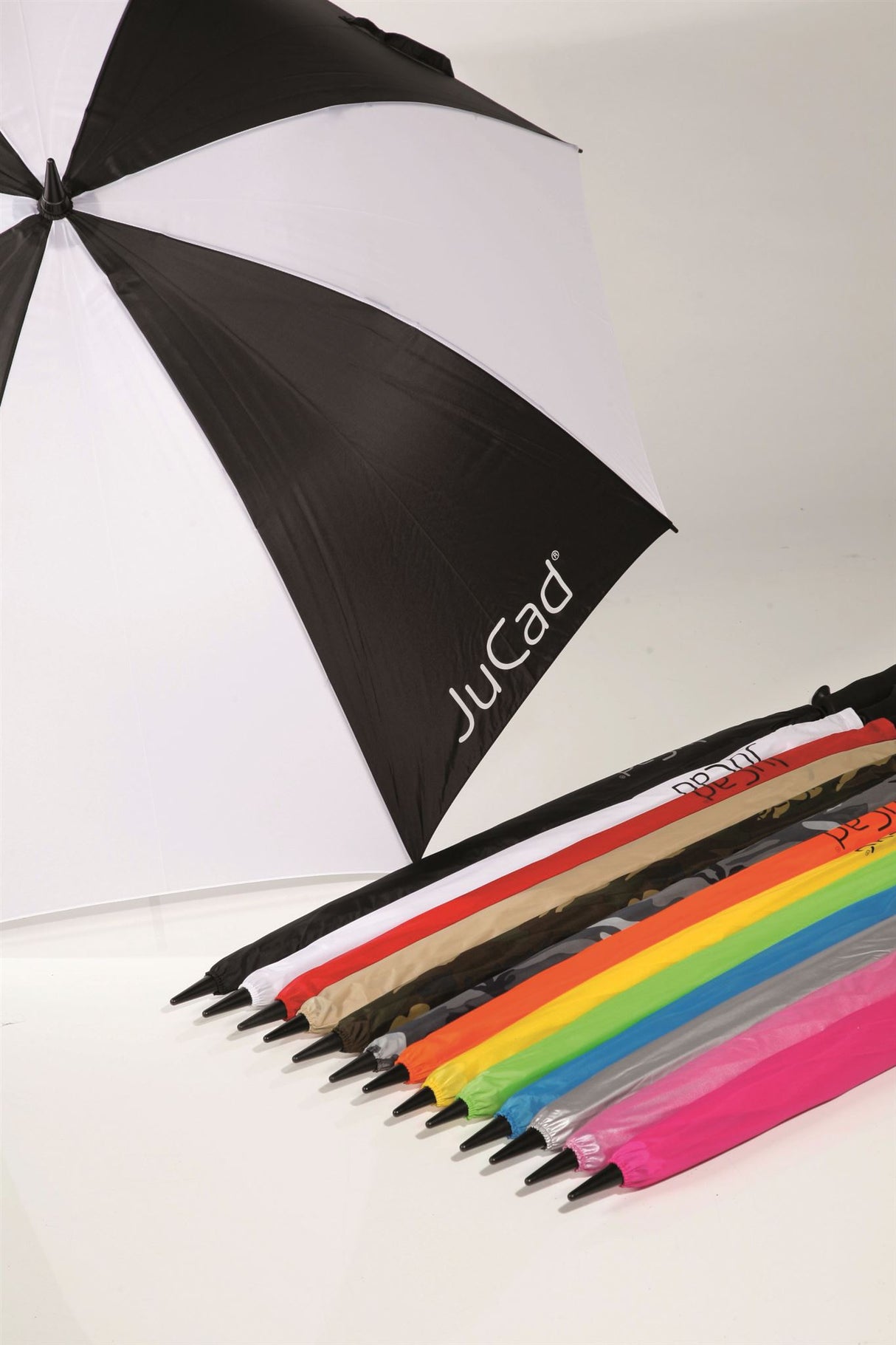 JuCad golf umbrella with umbrella pin